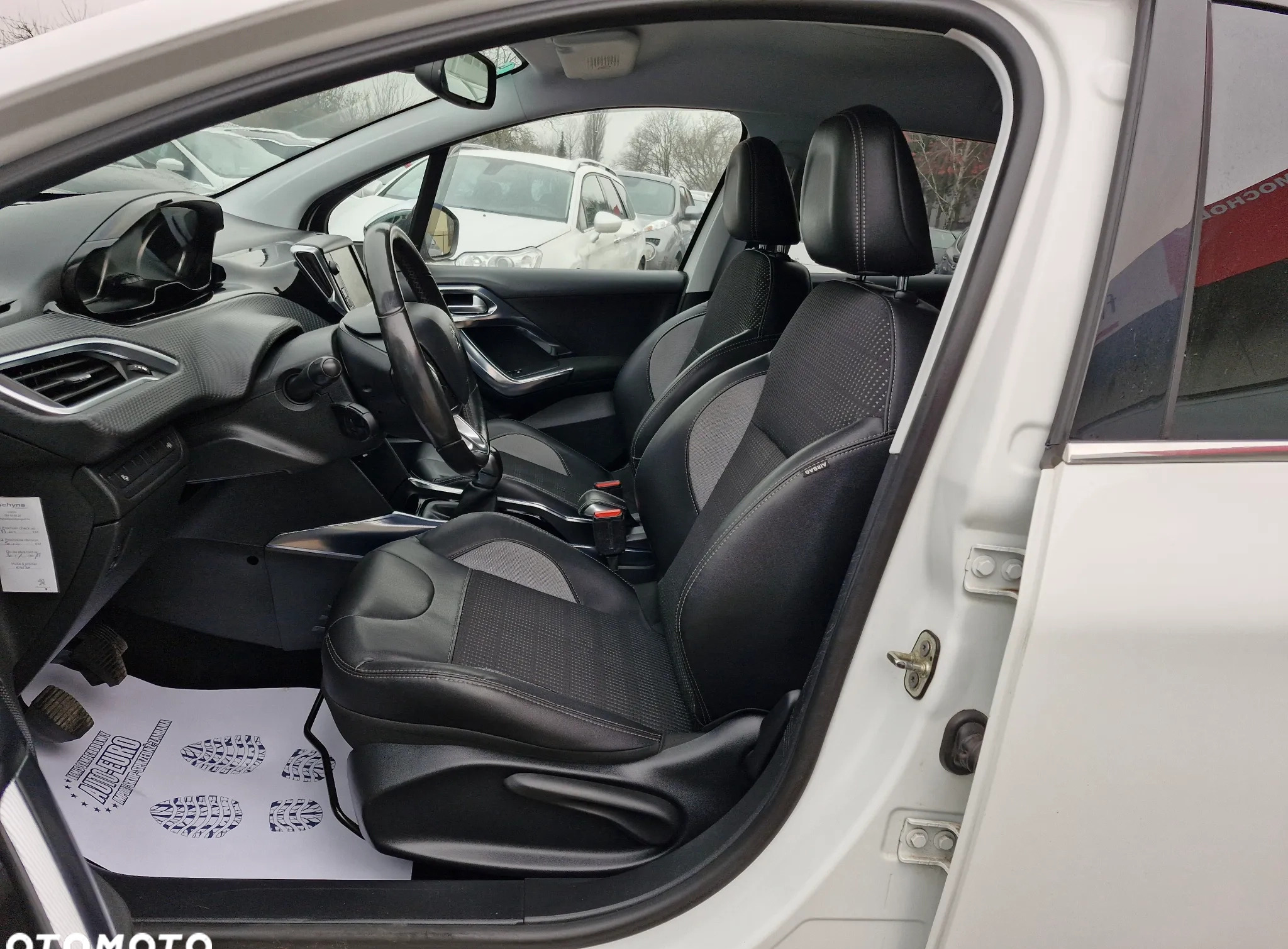 Peugeot 2008 cena 43900 przebieg: 146000, rok produkcji 2014 z Będzin małe 781
